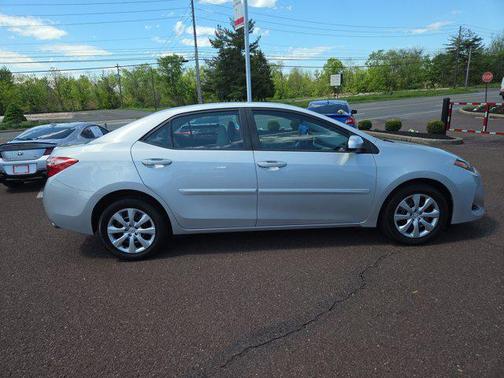 Classic Silver Metallic 2019 Toyota Corolla LE