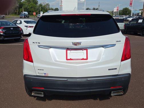 2018 Cadillac XT5 Base