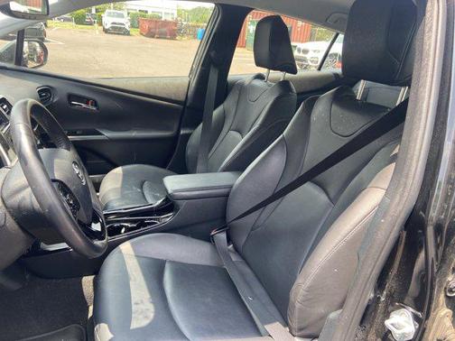 2019 Toyota Prius XLE