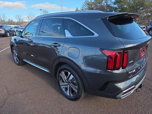 2022 Kia Sorento Hybrid EX