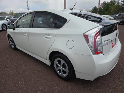 White 2015 Toyota Prius Two