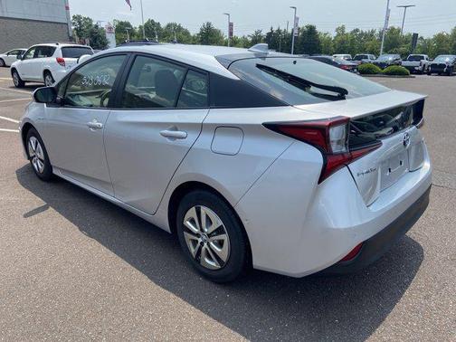 2022 Toyota Prius LE