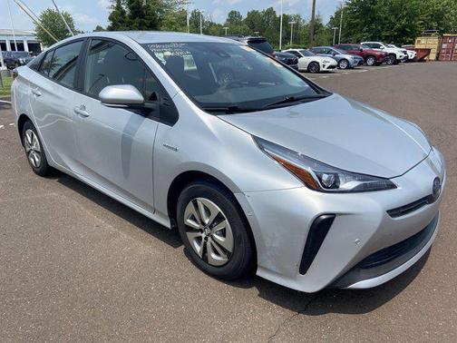 2022 Toyota Prius LE