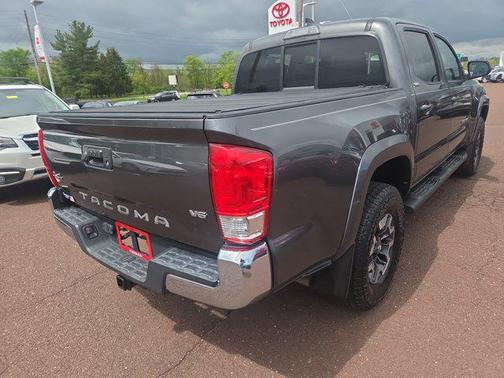 Gray 2017 Toyota Tacoma SR5