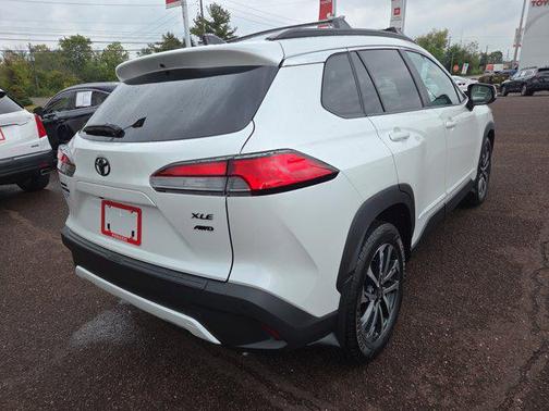 2025 Toyota Corolla Cross XLE