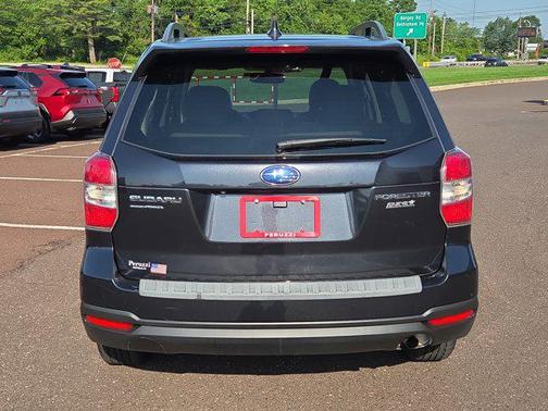 2016 Subaru Forester 2.5i Touring