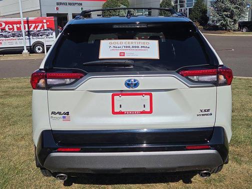 2020 Toyota RAV4 Hybrid SE