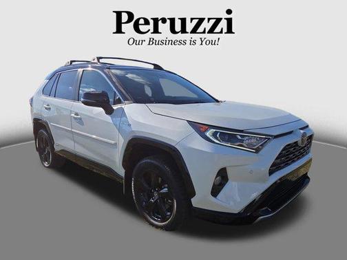 2020 Toyota RAV4 Hybrid SE