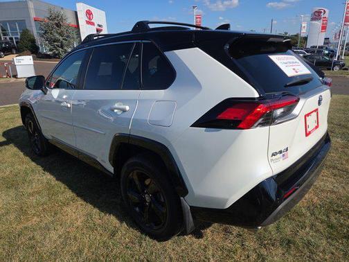 2020 Toyota RAV4 Hybrid SE