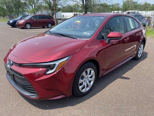 2025 Toyota Corolla Hybrid LE