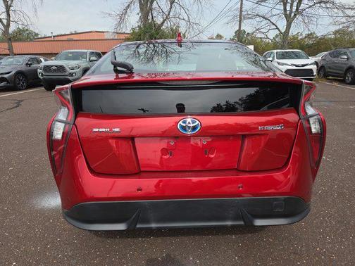 2017 Toyota Prius Four Touring
