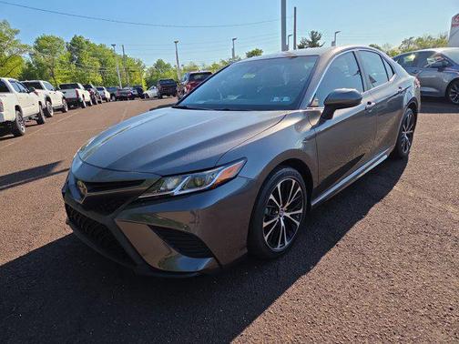 Predawn Gray Mica 2019 Toyota Camry SE