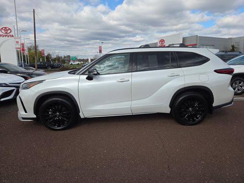 2023 Toyota Highlander XSE