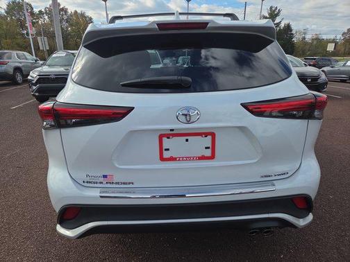 2023 Toyota Highlander XSE