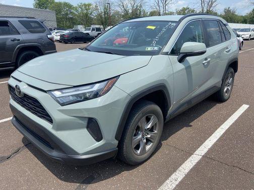 2022 Toyota RAV4 XLE