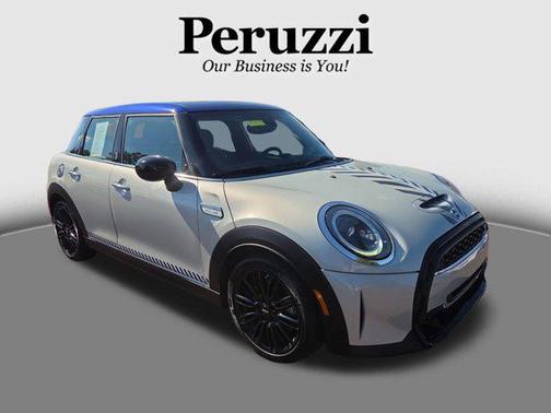 2022 MINI Hardtop Cooper S