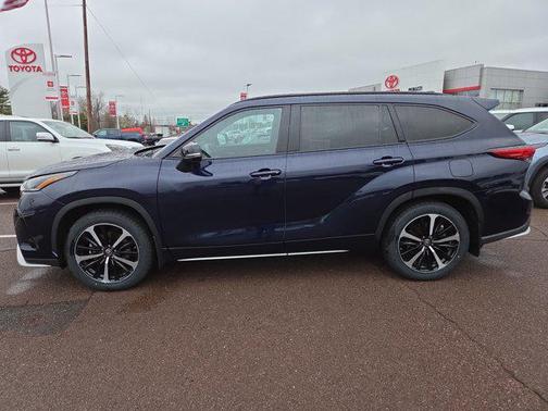 2022 Toyota Highlander XSE