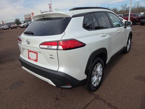 2022 Toyota Corolla Cross LE