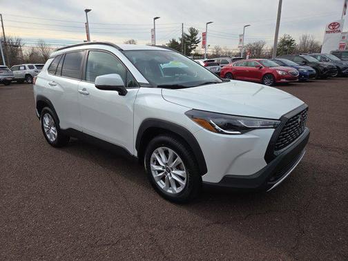 2022 Toyota Corolla Cross LE