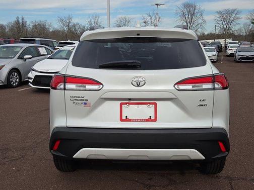2022 Toyota Corolla Cross LE