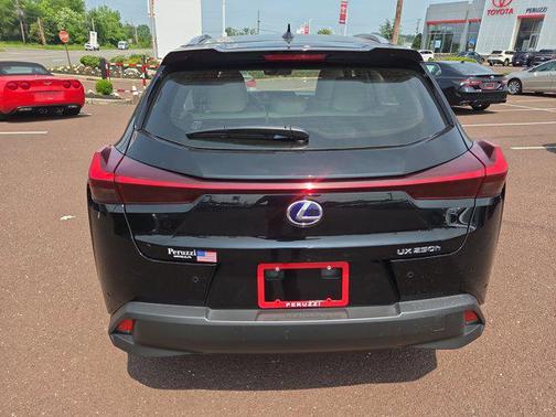 2022 Lexus UX 250h Base