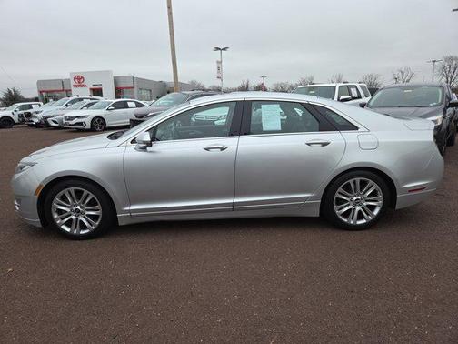 2016 Lincoln MKZ Base