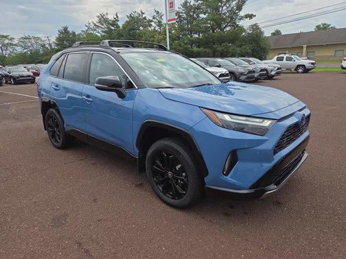 2024 Toyota RAV4 Hybrid SE