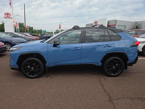 2024 Toyota RAV4 Hybrid SE