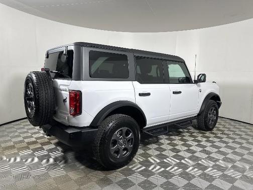 OXFORD WHITE 2024 Ford Bronco BIG BEND
