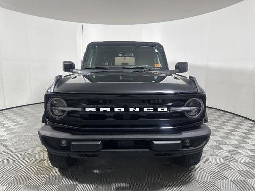 SHADOW BLACK 2022 Ford Bronco