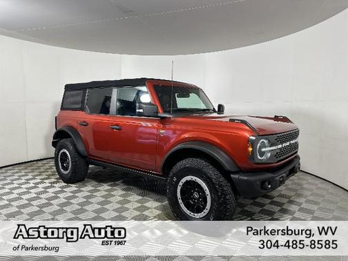 HOT PEPPER RED MET TINT CC 2022 Ford Bronco