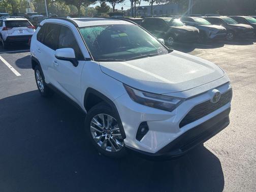 2025 Toyota RAV4 XLE Premium