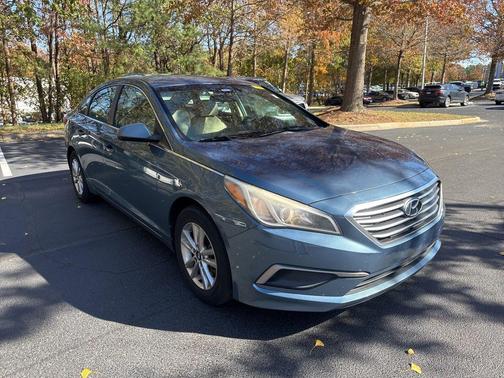 2017 Hyundai SONATA SE
