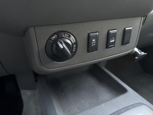 2012 Nissan Frontier SV