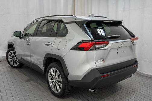 2019 Toyota RAV4 XLE Premium