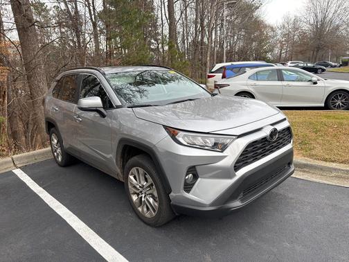 2019 Toyota RAV4 XLE Premium