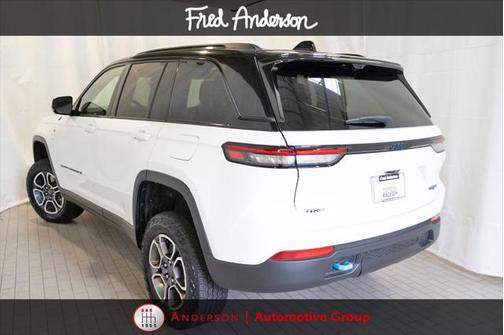 2022 Jeep Grand Cherokee 4xe Trailhawk