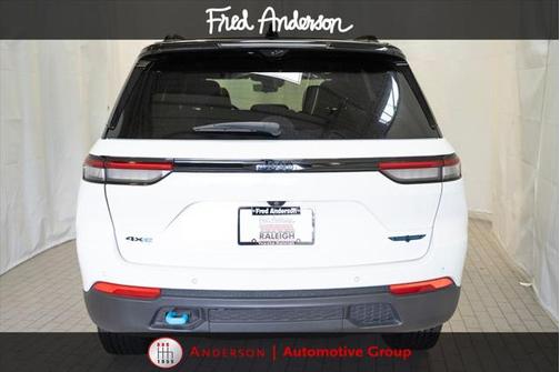 2022 Jeep Grand Cherokee 4xe Trailhawk