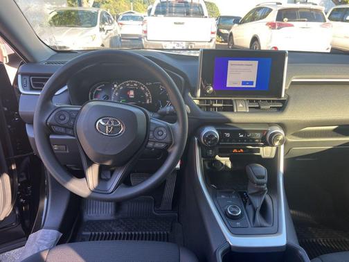 2025 Toyota RAV4 Hybrid SE