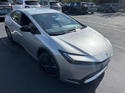 2026 Toyota Prius Plug-In Hybrid SE