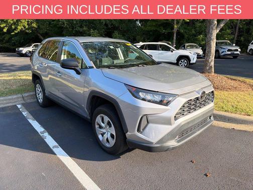 Silver Sky Metallic 2022 Toyota RAV4 LE