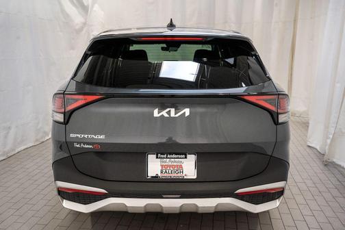 2024 Kia Sportage LX