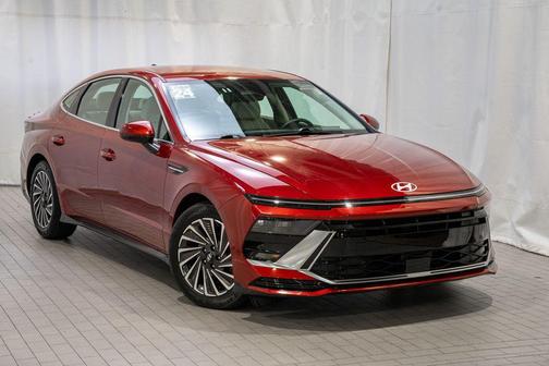 2024 Hyundai SONATA Hybrid SE