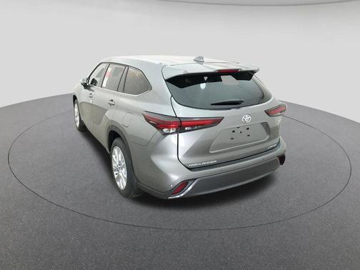 2026 Toyota Highlander Hybrid Limited