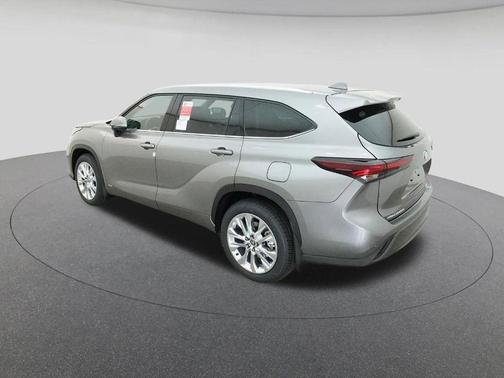 2026 Toyota Highlander Hybrid Limited