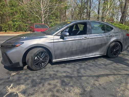 Heavy Metal 2025 Toyota Camry SE