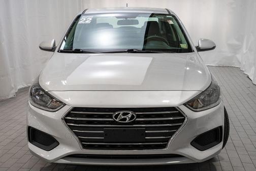 2022 Hyundai Accent SE