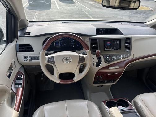 2013 Toyota Sienna Limited