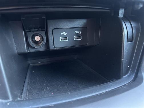 2022 Honda Accord Hybrid Base