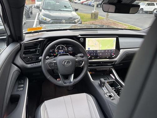 2025 Lexus TX 500h F SPORT Premium